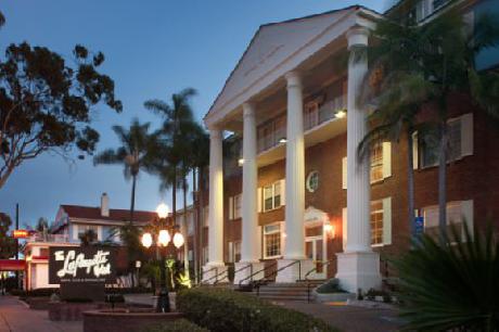 Lafayette Hotel and Suites