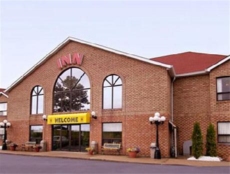 Super8 Mt Hope Hamilton Intl Arpt ON