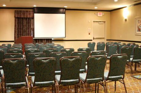 WARNER ROBINS HILTON GARDEN INN