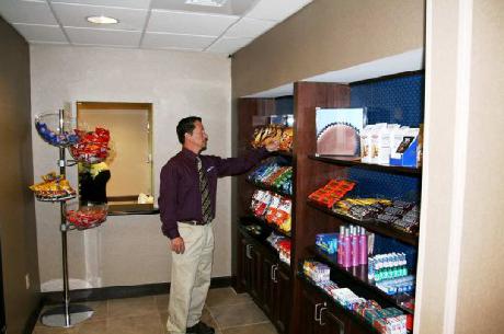 Hampton Inn  Suites Alexandria