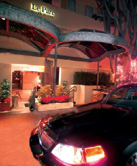 Le Parc Suites Hotel