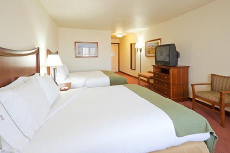 Holiday Inn Express Hotel & Suites TURLOCK-HWY 99
