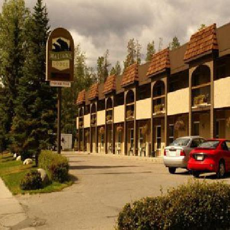 Maligne Lodge