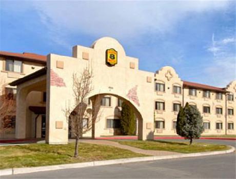 Super 8 Sparks/Reno Area