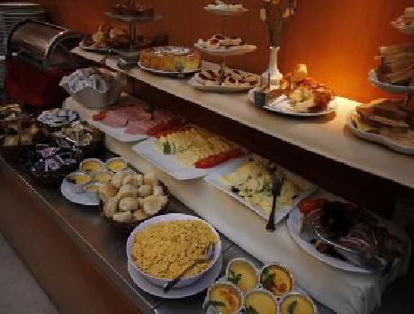 Howard Johnson Plaza Florida Street