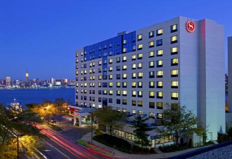 Sheraton Lincoln Harbor Hotel