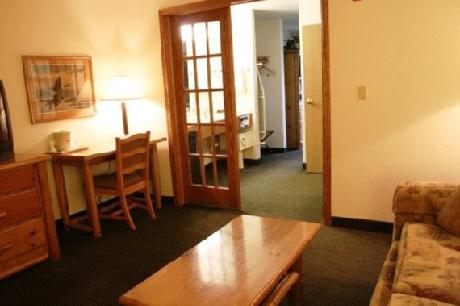 AmericInn Cedar Falls