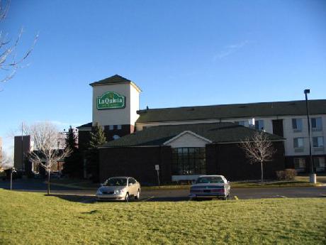 La Quinta Inn & Suites Brooklyn Park
