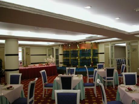 Yanshan Business Hotel