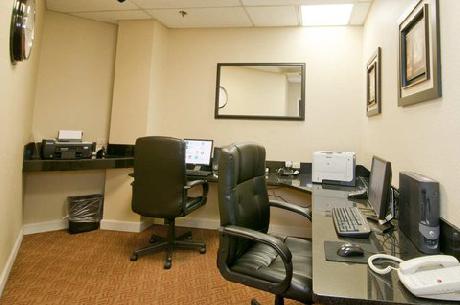 Embassy Suites Atlanta Galleria