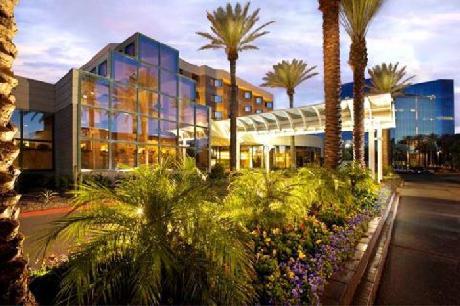 DoubleTree Suites by Hilton Phoenix