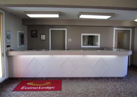 Econo Lodge New Liskeard