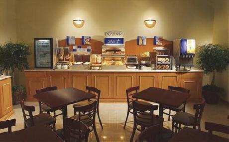 Holiday Inn Express Hotel & Suites KITTANNING