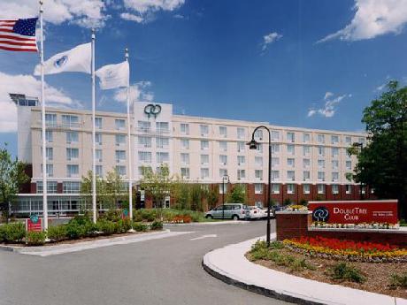 Doubletree® Club Boston-Bayside