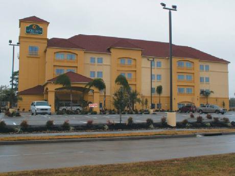 La Quinta Inn & Suites Houston Bush Intl Airport E