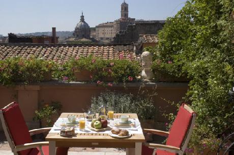 The Inn At The Roman Forum