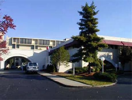 Ramada Plaza Hotel And Conference Center