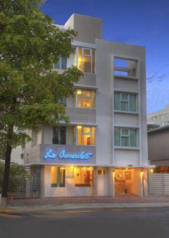 Clarion Collection Le Consulat