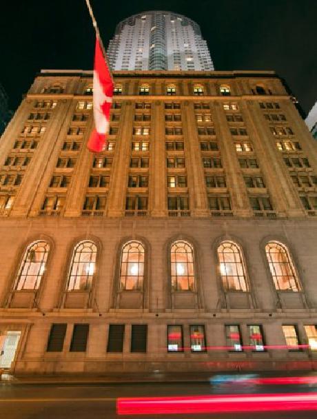 One King West Hotel & Residence