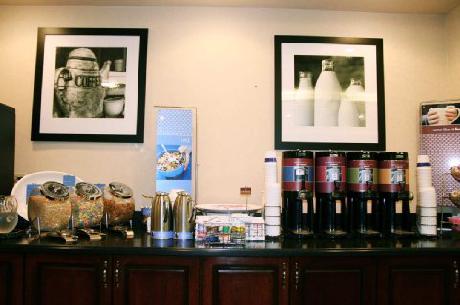 Hampton Inn RichmondEastMechanicsville