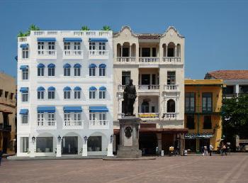 Hotel Urbanroyal Puerta Del Reloj