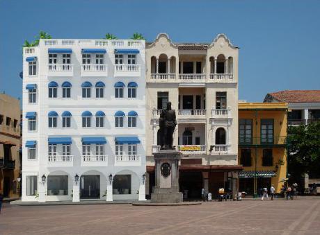 Hotel Urbanroyal Puerta Del Reloj