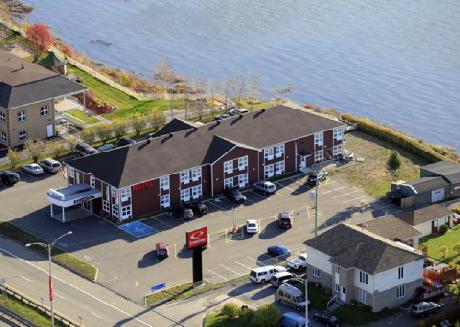 Econo Lodge Montmorency Falls