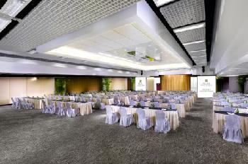 Regal Riverside Hotel