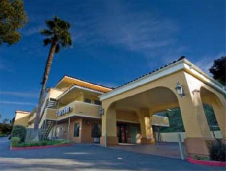 Days Inn Encinitas- Legoland Moonlight Beach