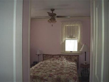 Lamp Post Inn and Gallery