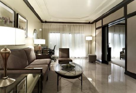 Vivanta by Taj M G Road