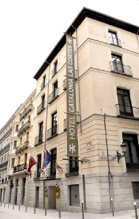 Catalonia Las Cortes Hotel