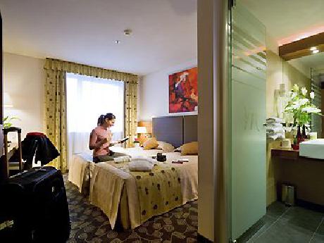 Mercure Budapest Museum