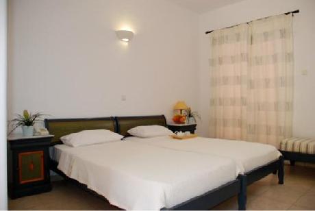 Rhenia Hotel and Bungalows