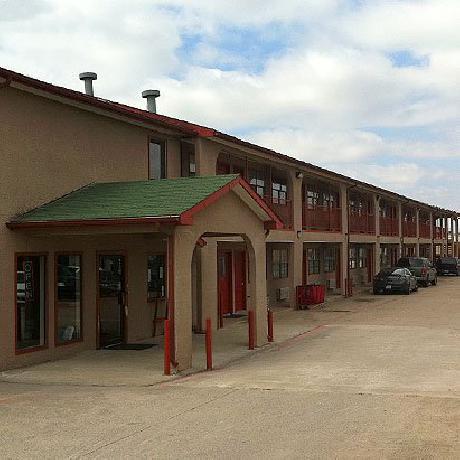 Deluxe Inn Carrollton