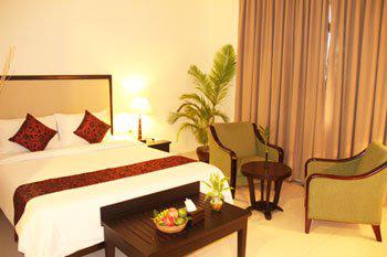 Almond Hotel Phnom Penh