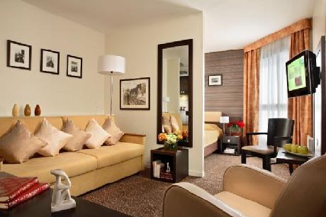 Citadines Republique Paris