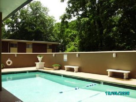 Country Hearth Inn & Suites-Memphis