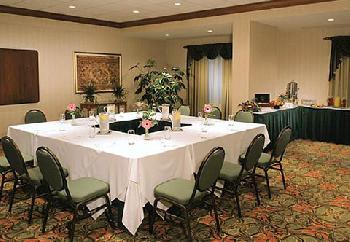 Courtyard Toronto Airport