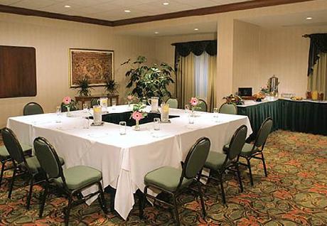 Courtyard Toronto Airport