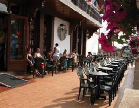 Santa Susanna Resort