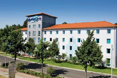 Motel One Berlin-Dreilinden
