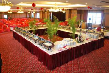 Rosy Road Century Hotel