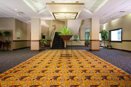 Crowne Plaza WHITE PLAINS-DOWNTOWN