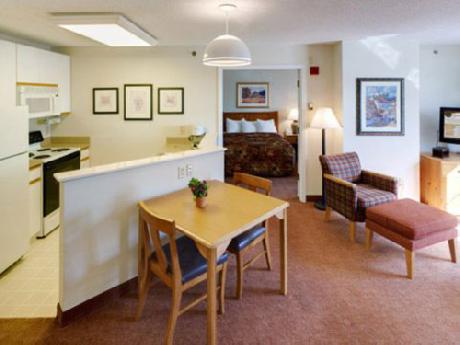Cresthill Suites Hotel Albany