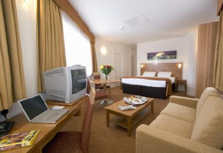 Metro Hotel Dublin Airport