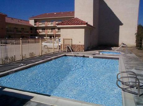 GuestHouse Inn & Suites Pico R