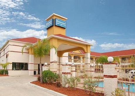 Rodeway Inn & Suites