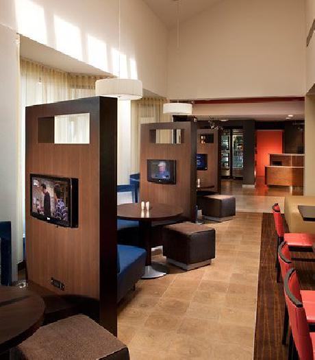 Courtyard Orlando Airport