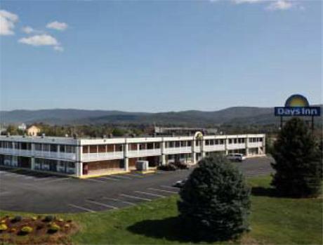 Days Inn Waynesboro